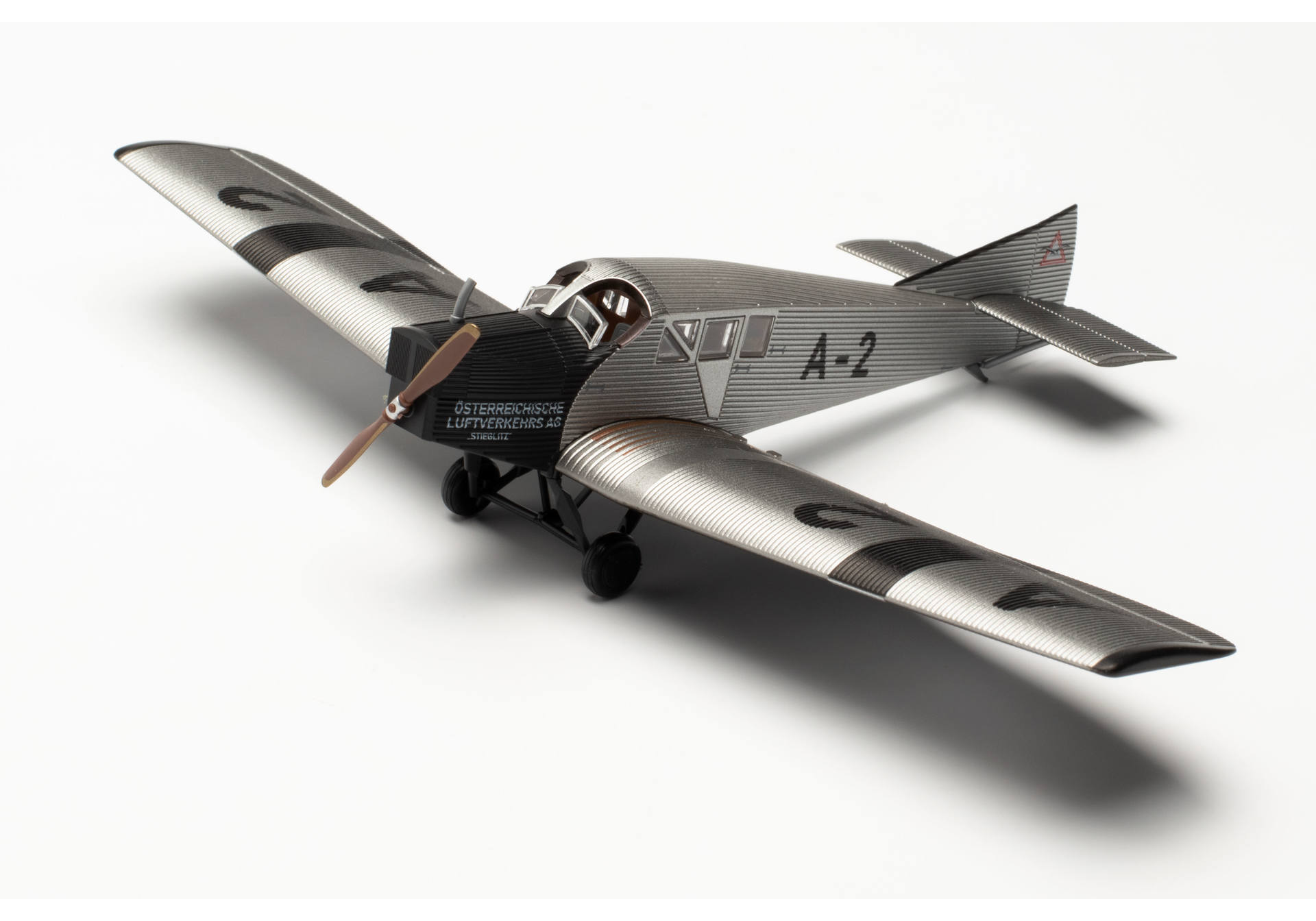 Herpa 019415 ÖLAG- Österreichische Luftverkehrs Aktiengesellschaft Junkers F13 – A-2 “Stieglitz” 1:87