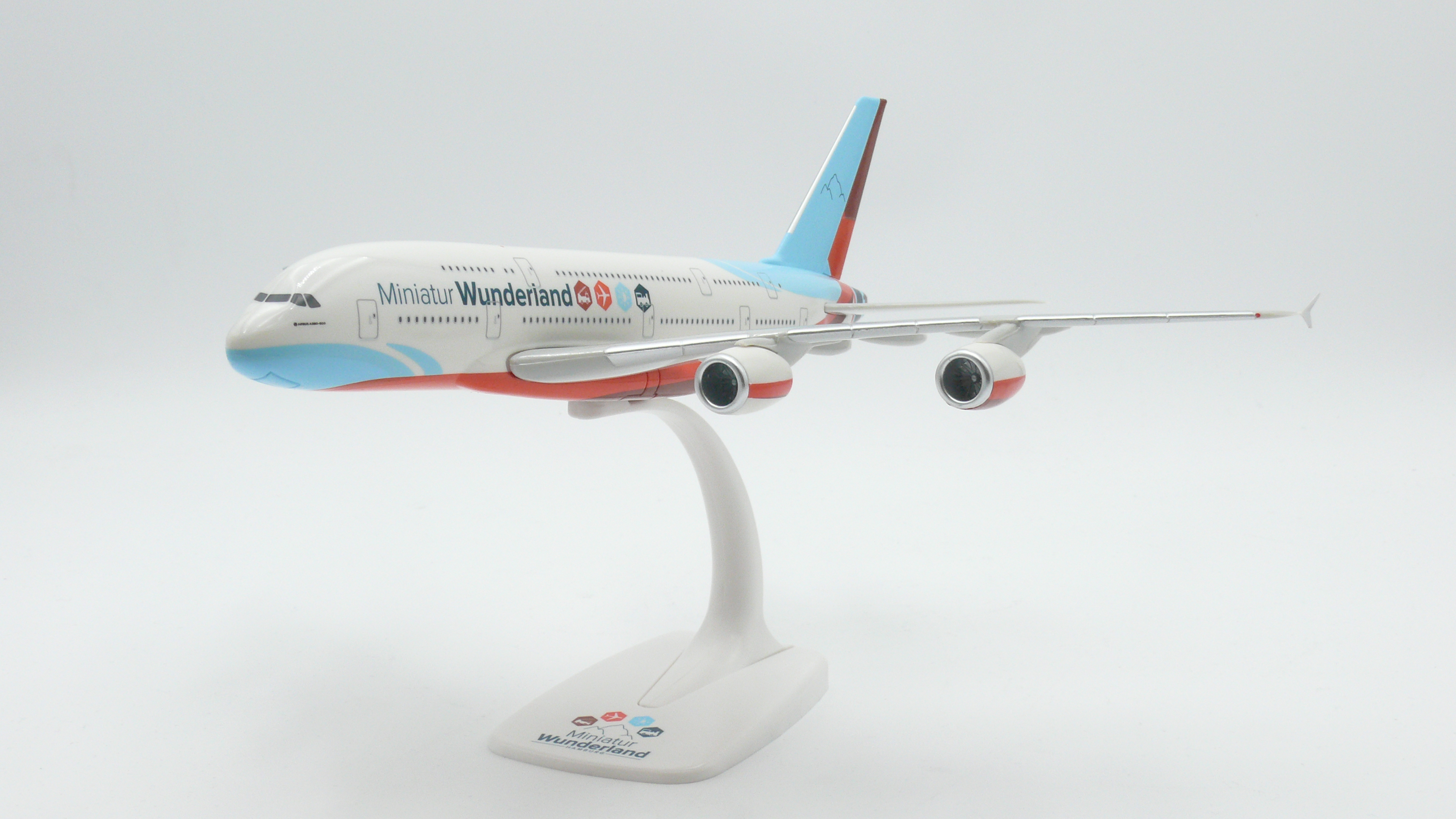 Herpa Airbus A380 “Wunderland Logo” 1:250
