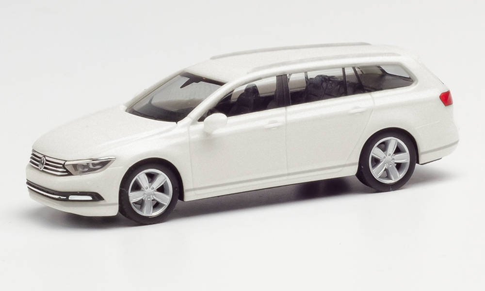 Herpa 038423-005 VW Passat Variant Oryxweiß Modellfahrzeug H0 1:87