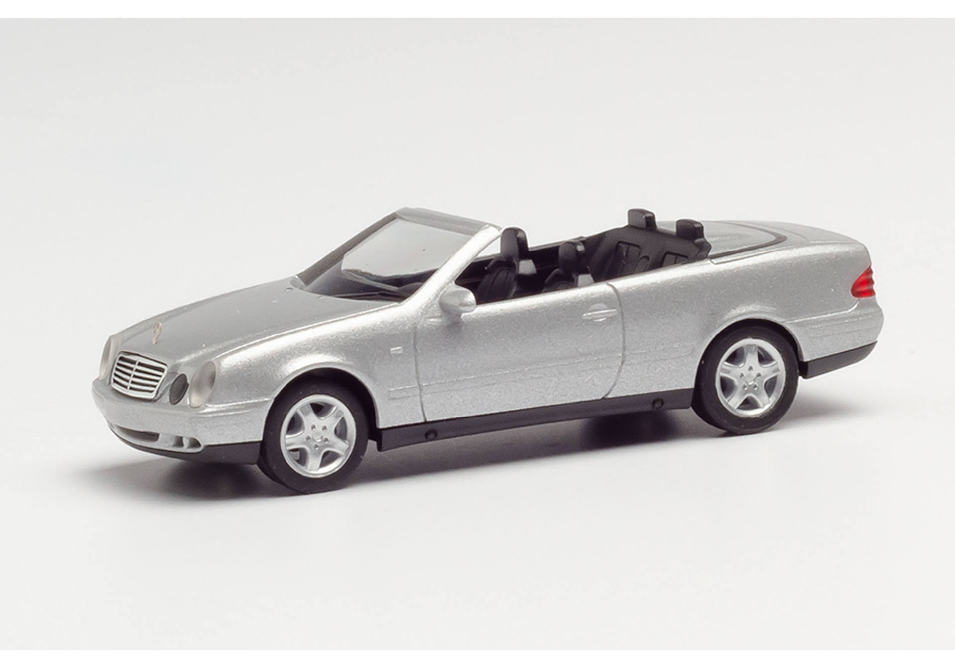 Herpa 032582-002 MB CLK Cabrio, silber Modellfahrzeug H0 1:87 Herpa 032582-002 MB CLK Cabrio, silber Modellfahrzeug H0 1:87