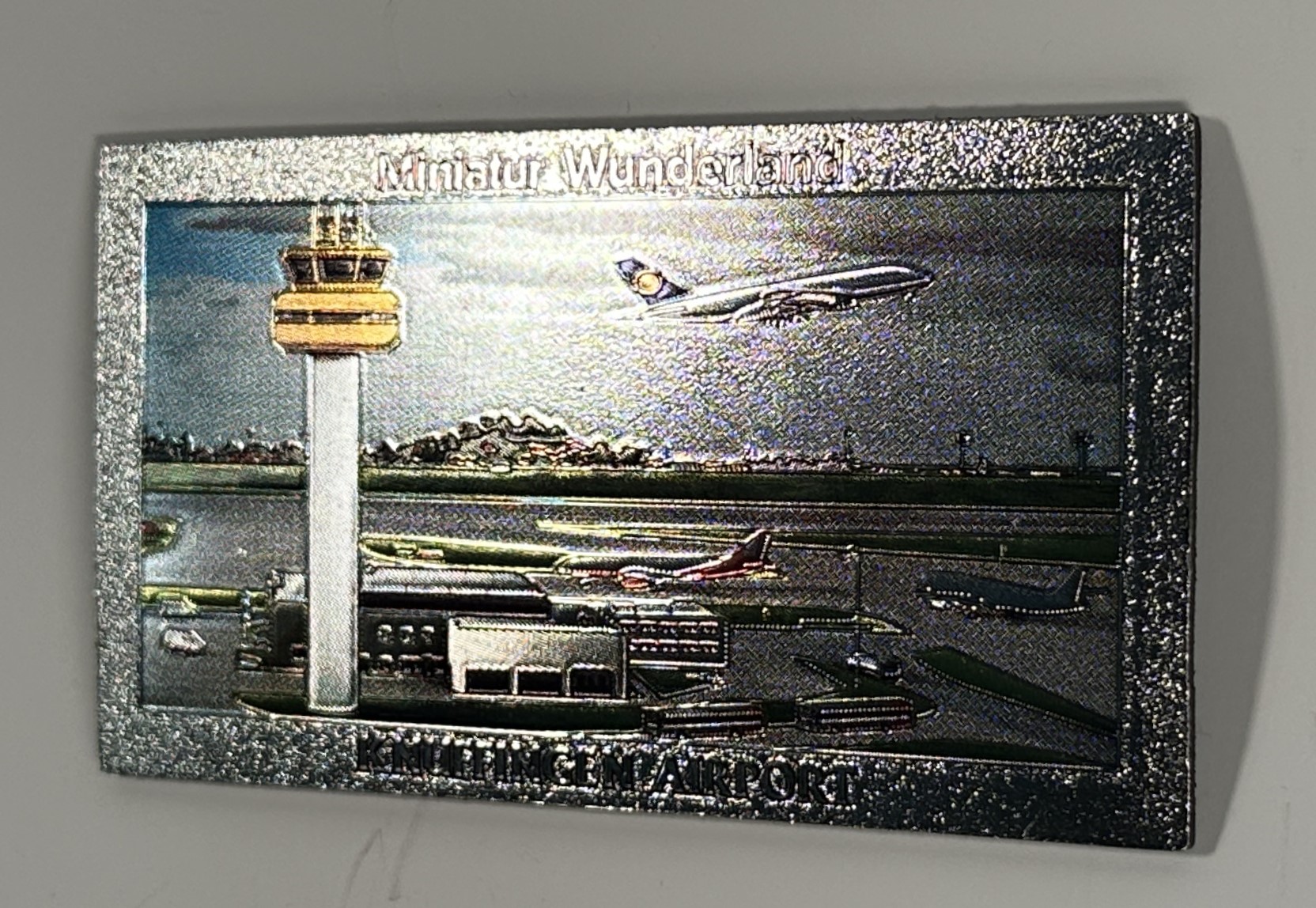 Magnet mit Metallfolie - Knuffingen Airport mit Tower