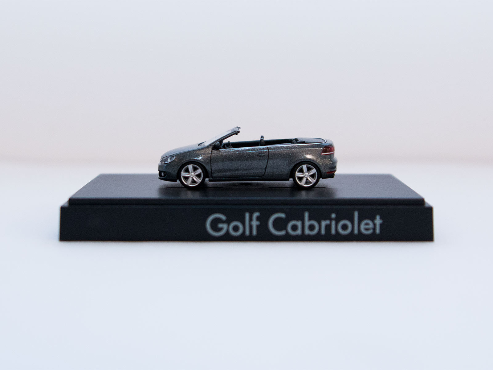 Herpa H0 VW Golf Cabriolet anthrazit Sondermodell 