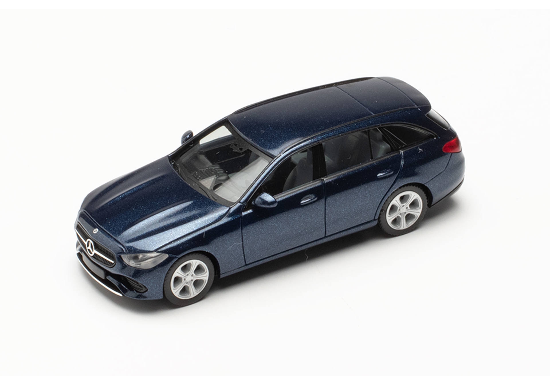 Herpa 430388-002 MB C-Klasse T-Modelle blau Modellfahrzeug H0 1:87 Herpa 430388-002 MB C-Klasse T-Modelle blau Modellfahrzeug H0 1:87