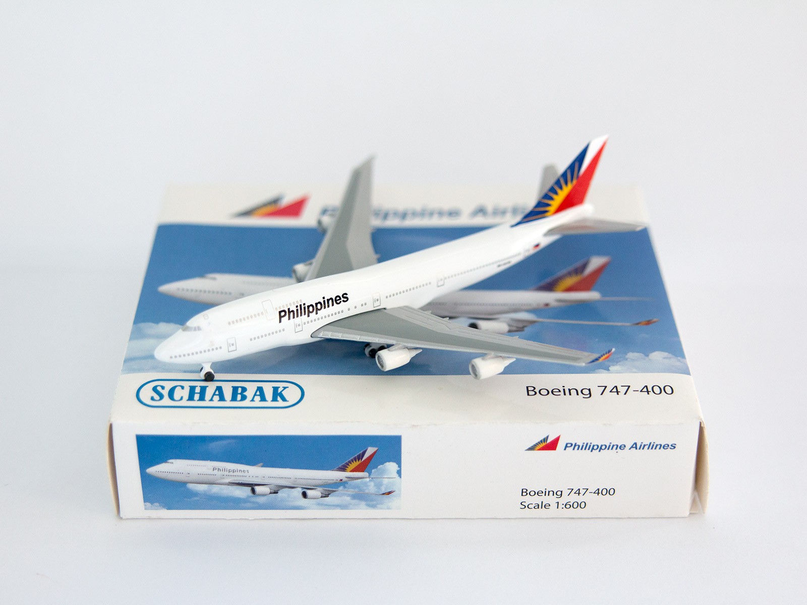 Schuco / Schabak 3551415 Boeing 747-400 Philippine Airlines 1:600