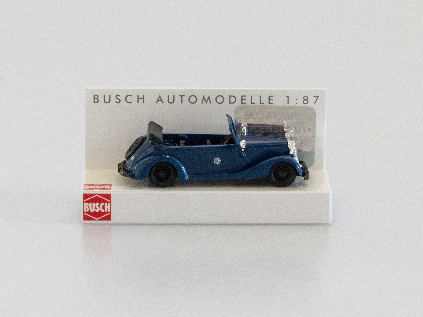 Busch 41405 Mercedes-Benz 170V "Polizei Berlin", blau