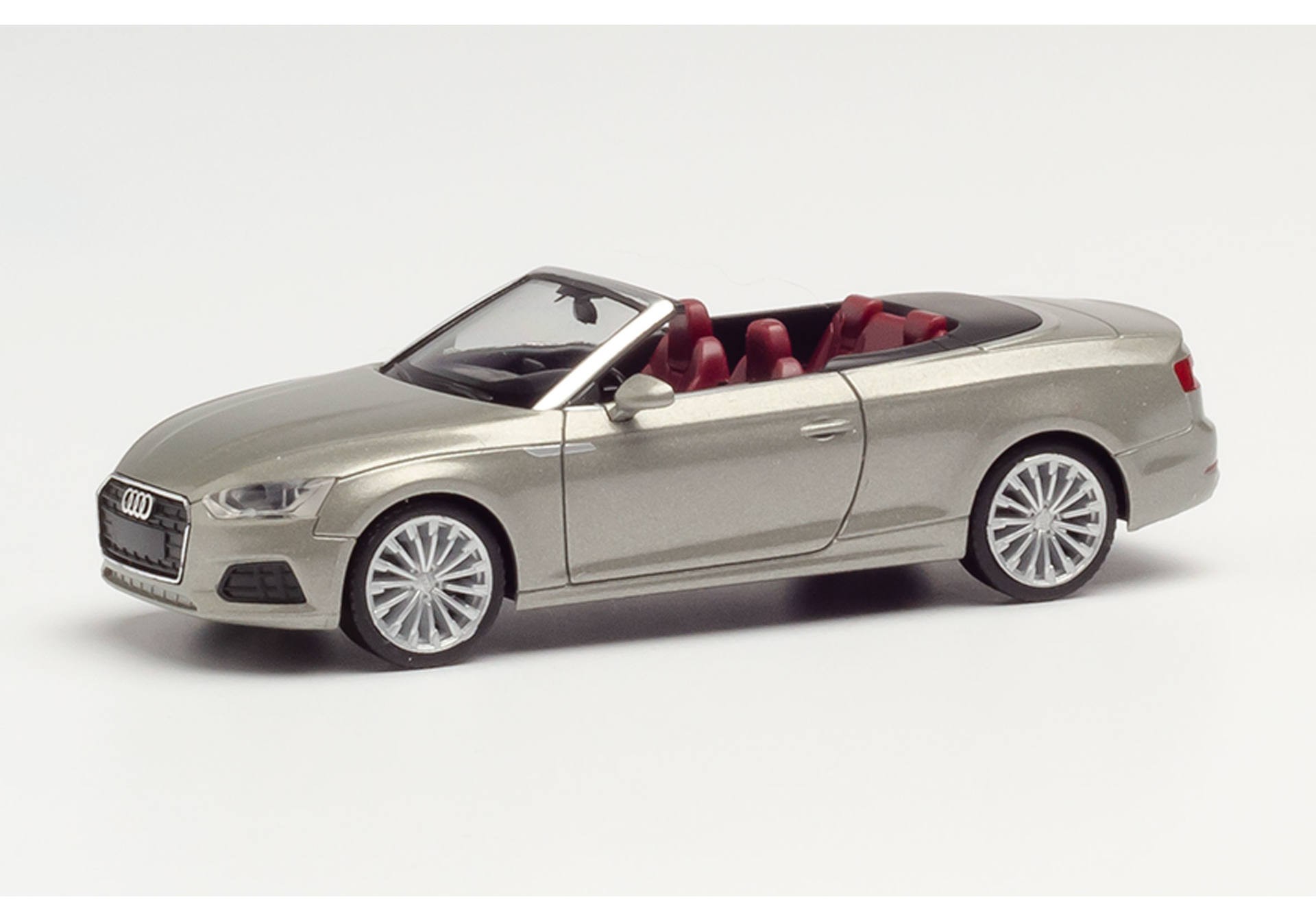 Herpa 038768-002 Audi A5 Cabrio silber Modellfahrzeug H0 1:87