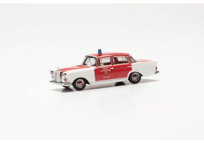 Herpa 097215 Mercedes-Benz 200 Heckflosse "Feuerwehr Schorndorf"