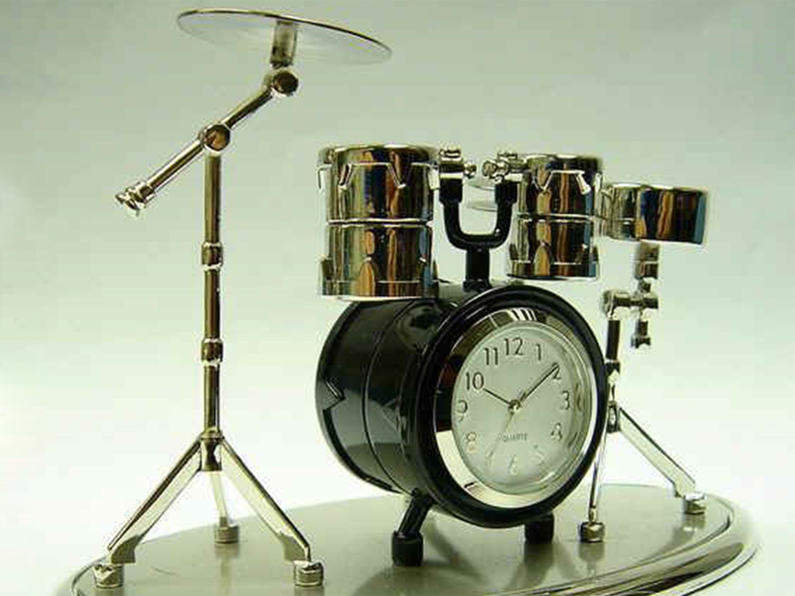 Miniatur-Uhr Schlagzeug