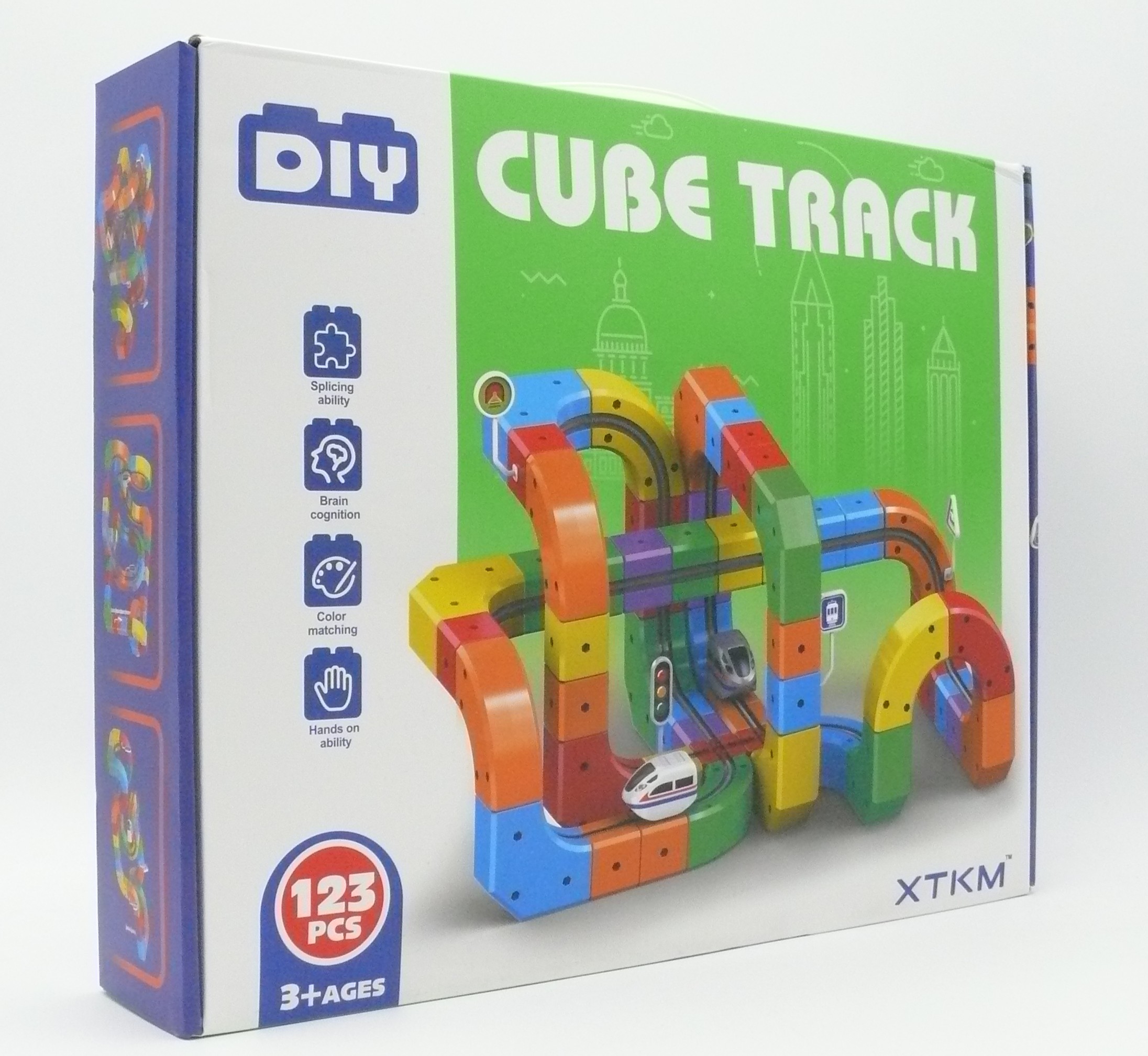 Train Play Set with 3D Tracks