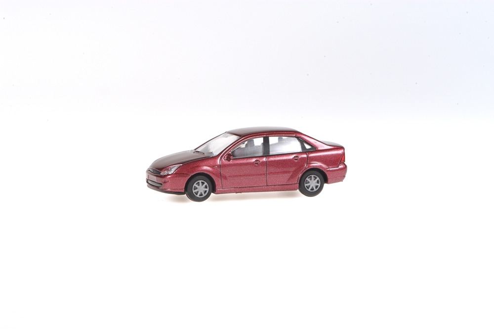 Rietze 20990 Ford Focus Stufenheck metalic Rietze 20990 Ford Focus Stufenheck metalic