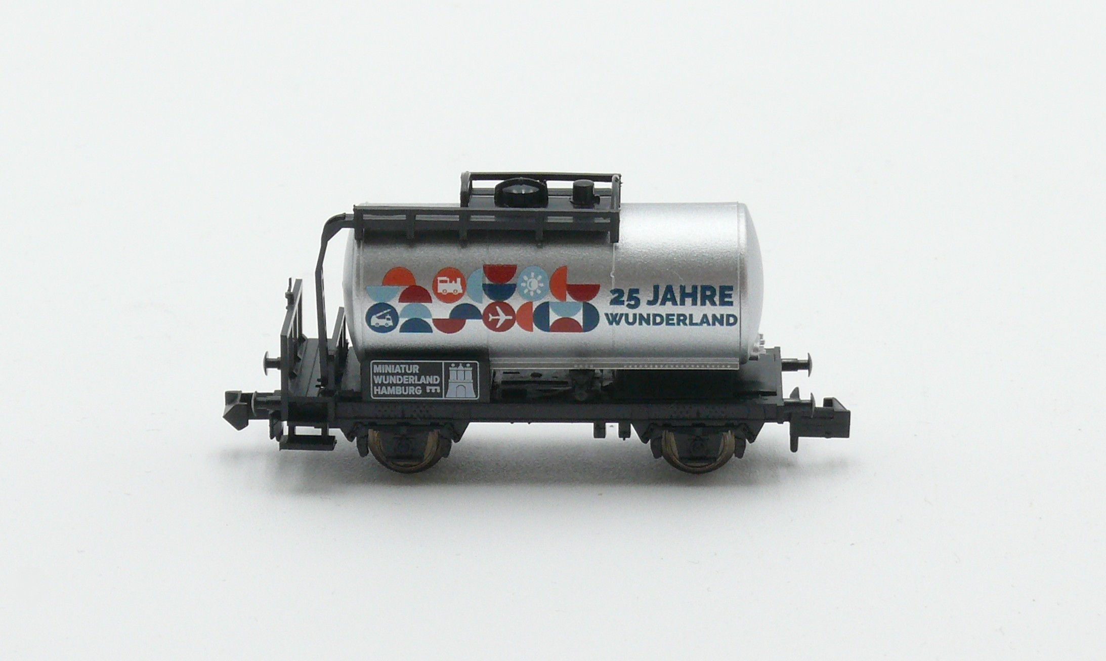 Special Edition Car N Gauge Tank Wagon 2026 – 25 Years Wunderland – 91134