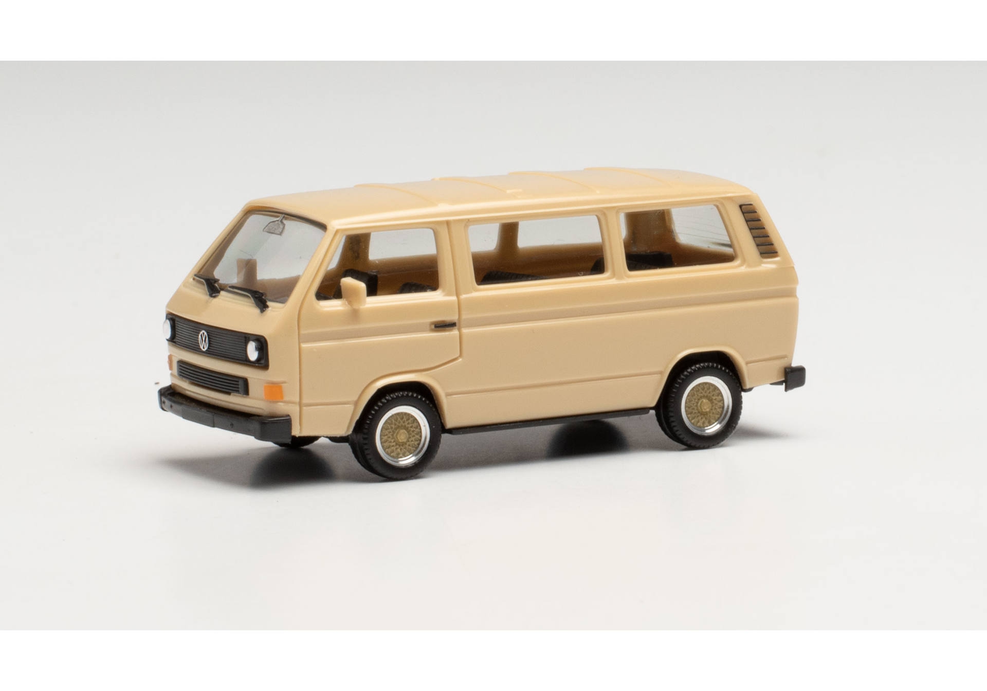 Herpa 420914-002 VW T3 Bus mit BBS Felgen, beige Modellfahrzeug H0 1:87