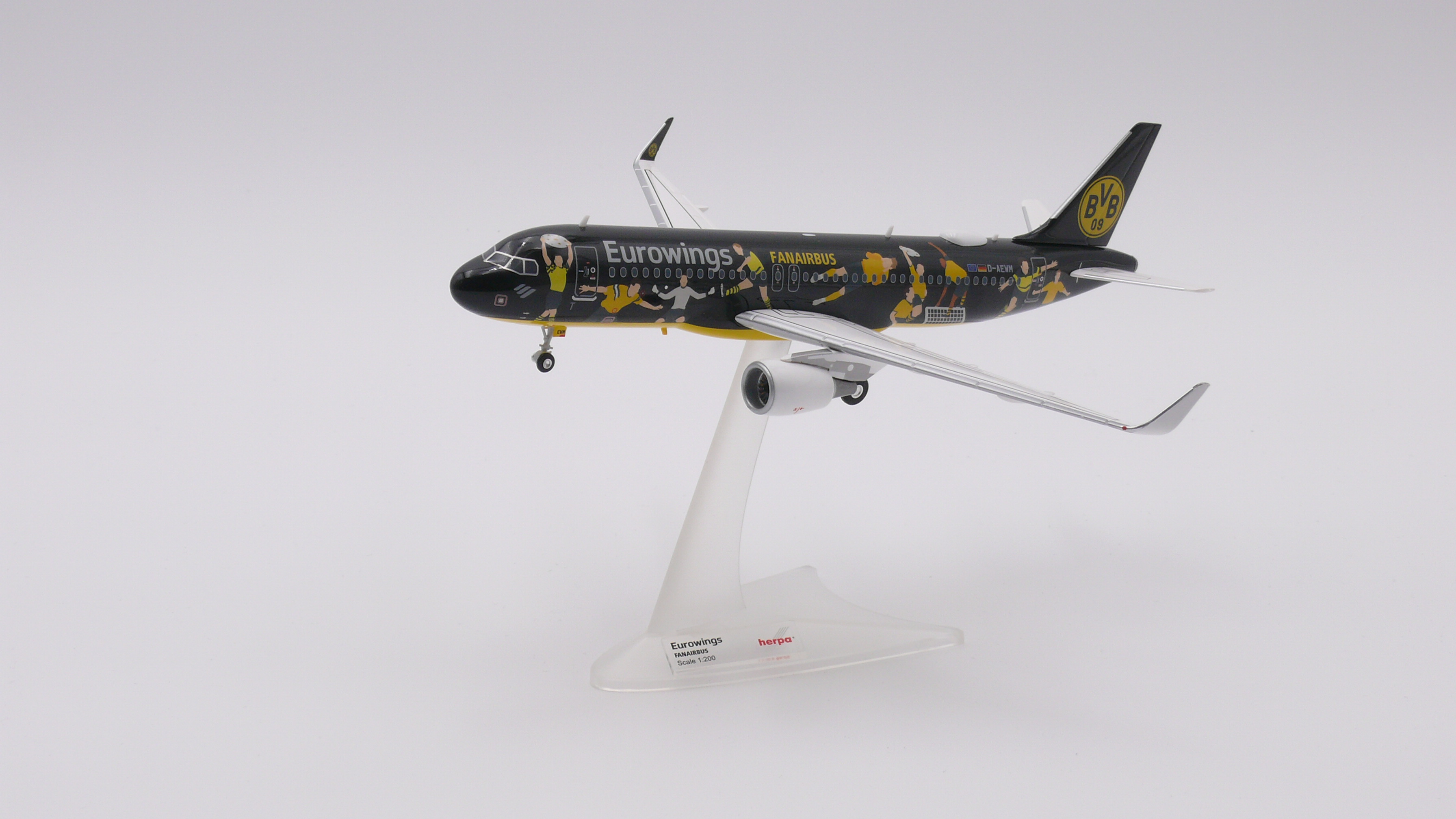 Herpa 572750 Eurowings Airbus A320 "BVB Fanairbus" – D-AEWM 1:200