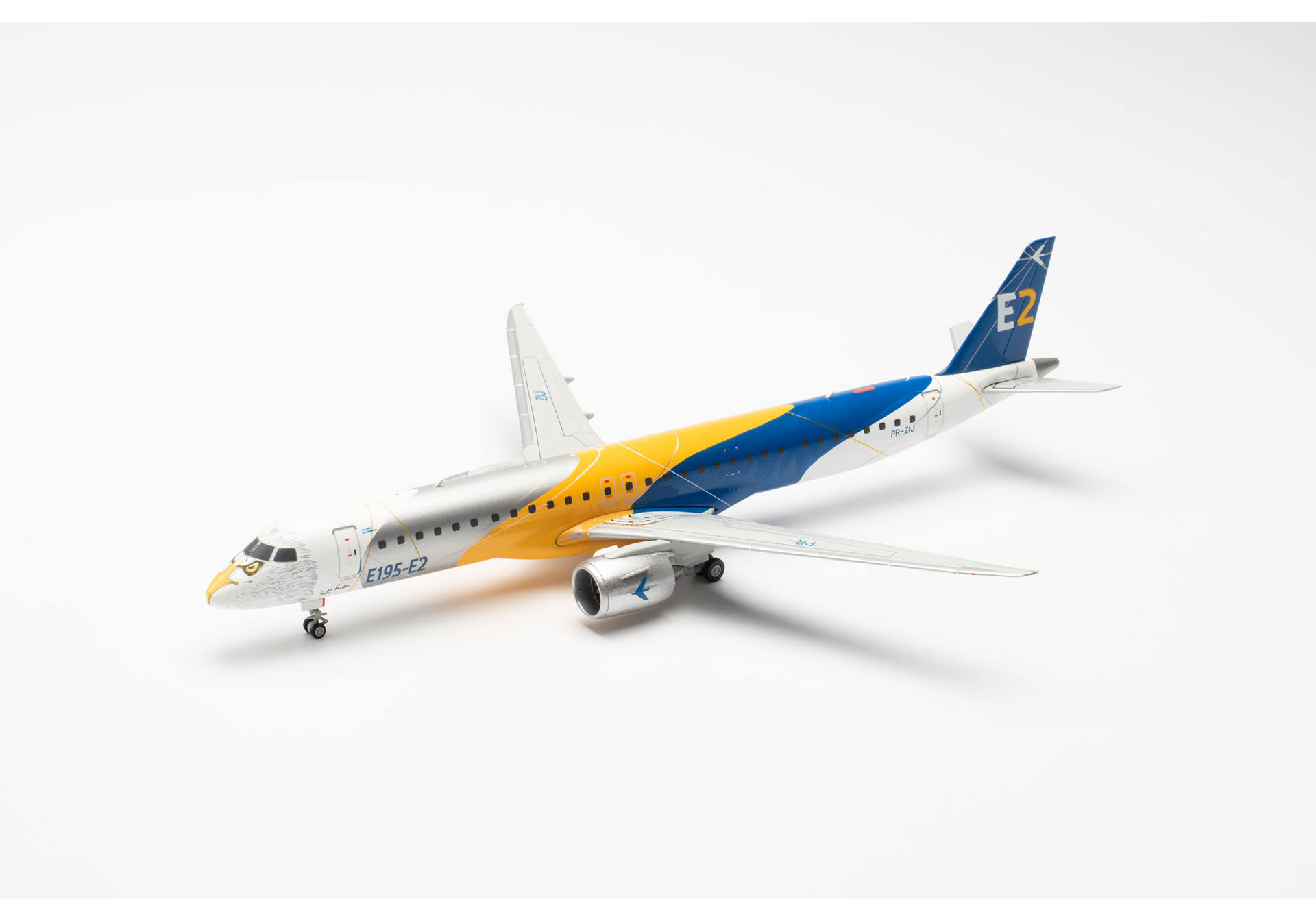 Herpa 572064 Embraer E195-E2 “Profit Hunter - Golden Eagle” - PR-ZIJ 1:200